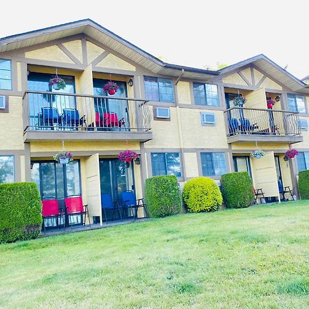 Wessex Inn By The Sea Cowichan Bay Exterior foto