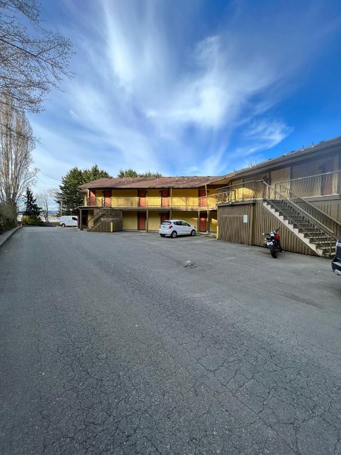 Wessex Inn By The Sea Cowichan Bay Exterior foto